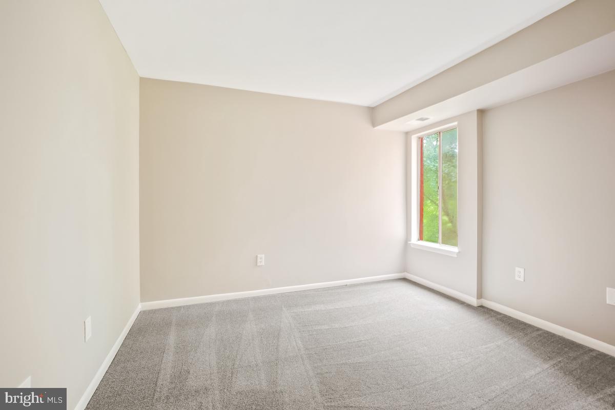 GREENBRIAR CONDO PHASE III - Residential