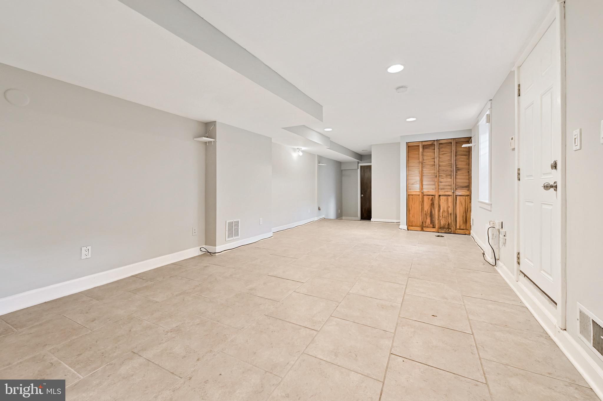 UPPER FELLS POINT - Residential