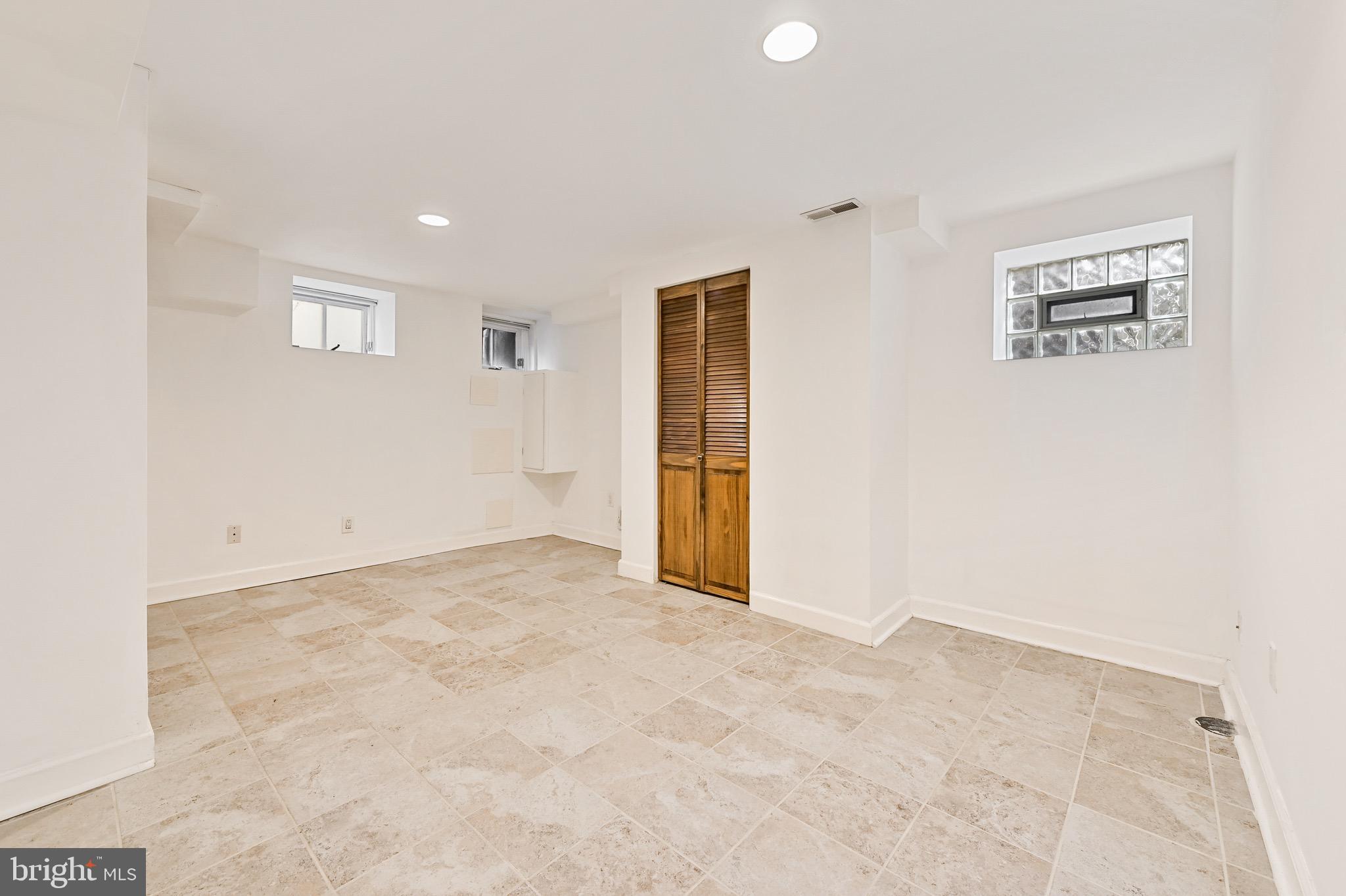 UPPER FELLS POINT - Residential