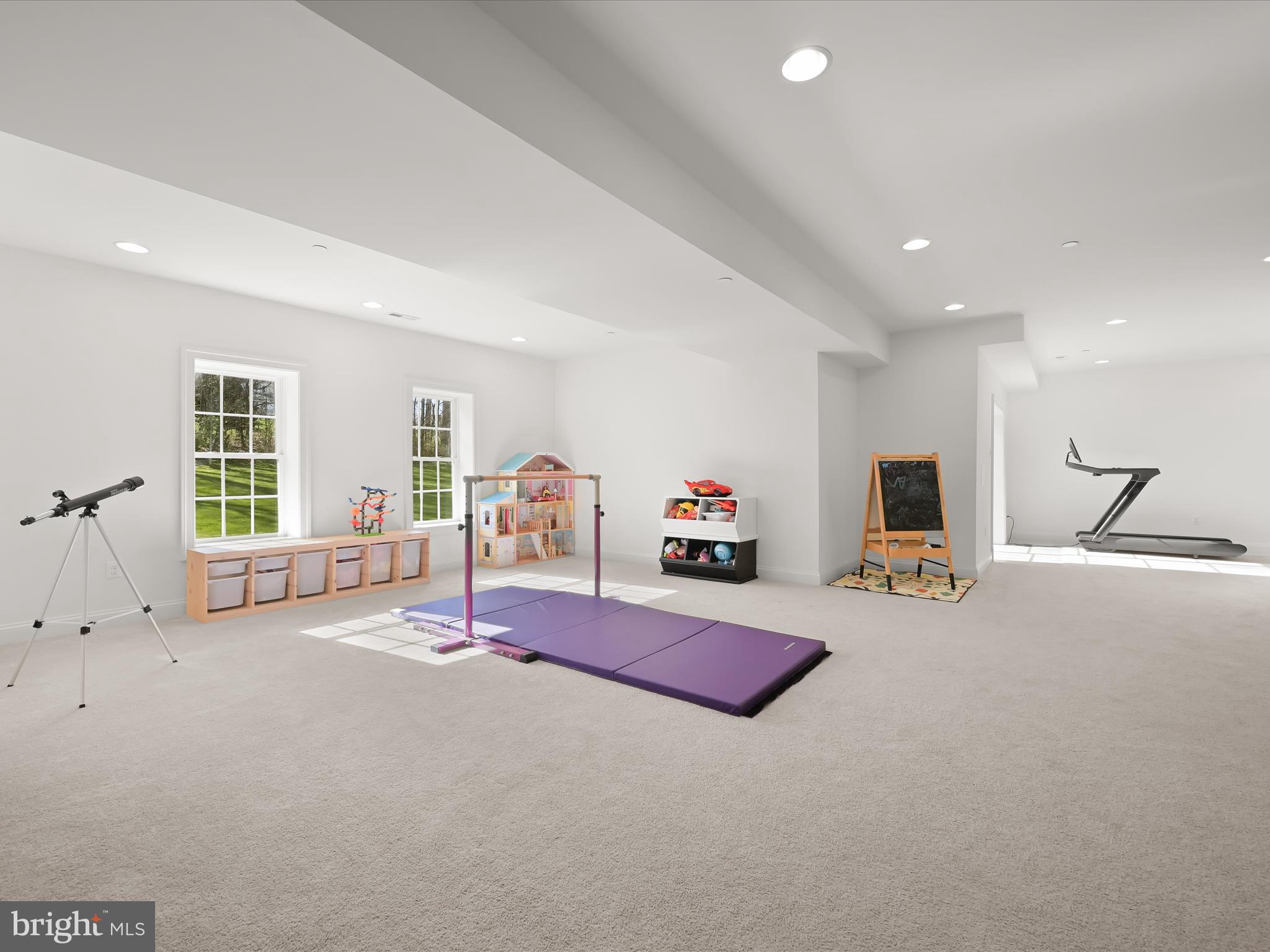 THE ESTATES AT CLOVERFIELD - Residential