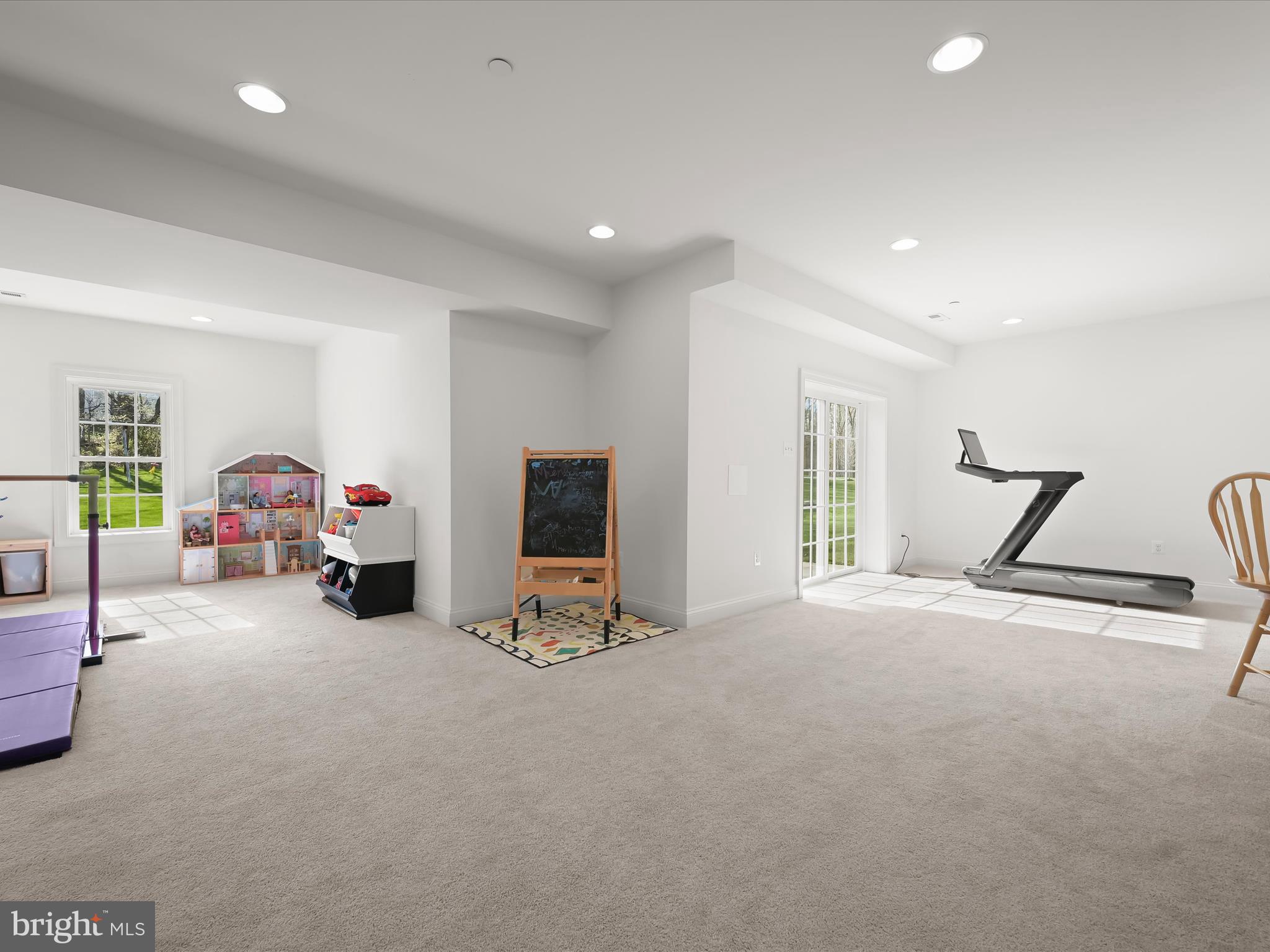 THE ESTATES AT CLOVERFIELD - Residential