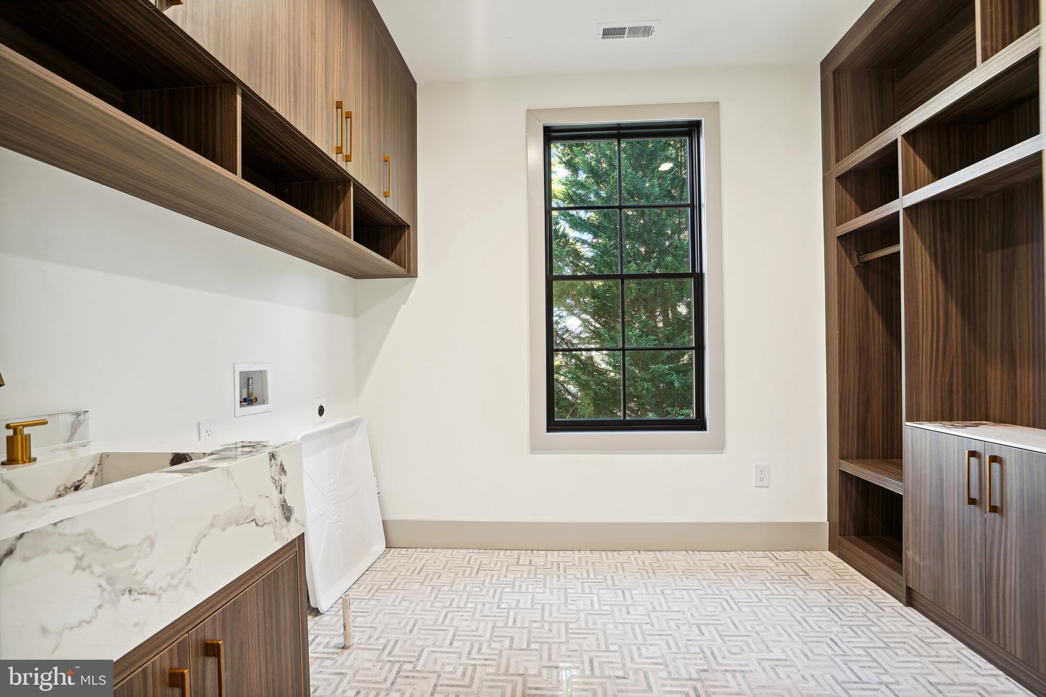 CHESTERBROOK - Residential