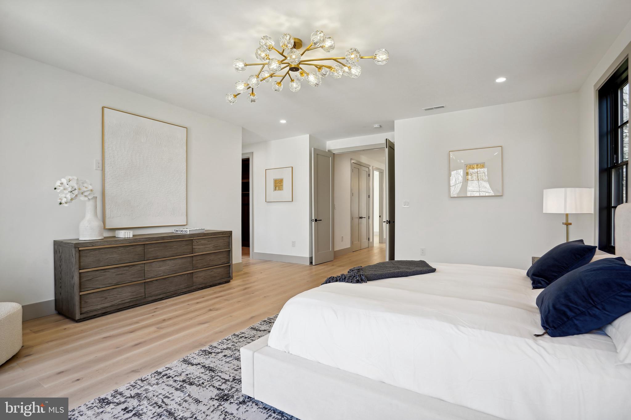 CHESTERBROOK - Residential