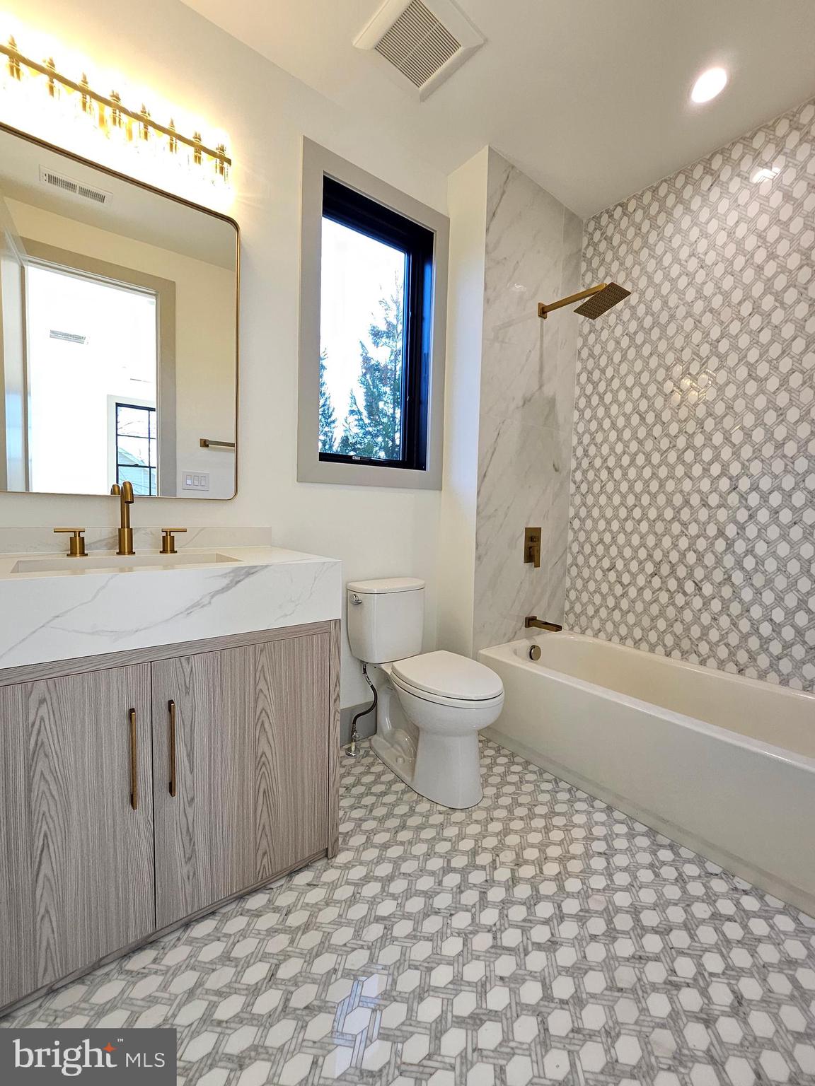 CHESTERBROOK - Residential