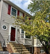 Townhouse For Rent - 4134 Pleasant Meadow Court<br/> CHANTILLY, VA 20151
