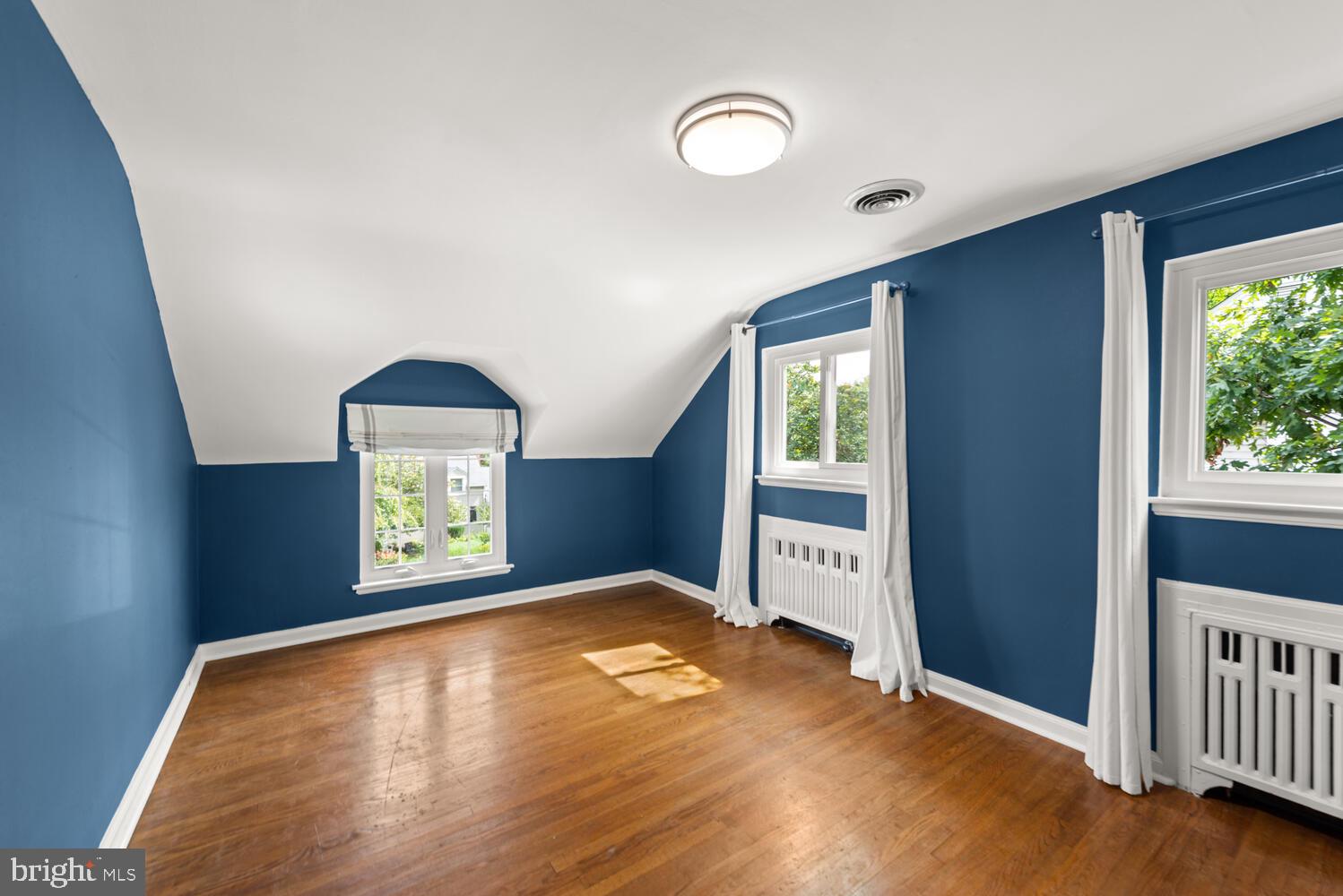 BEVERLEY HILLS - Residential