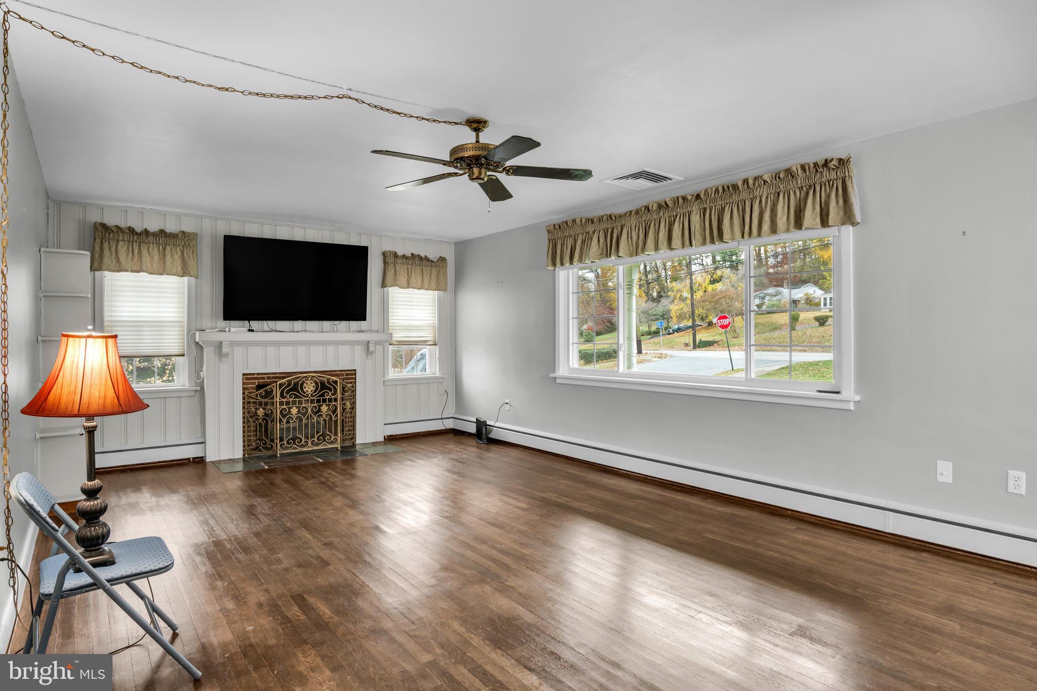 NEW CUMBERLAND - Residential