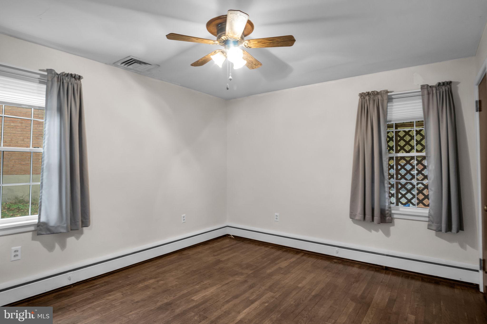 NEW CUMBERLAND - Residential