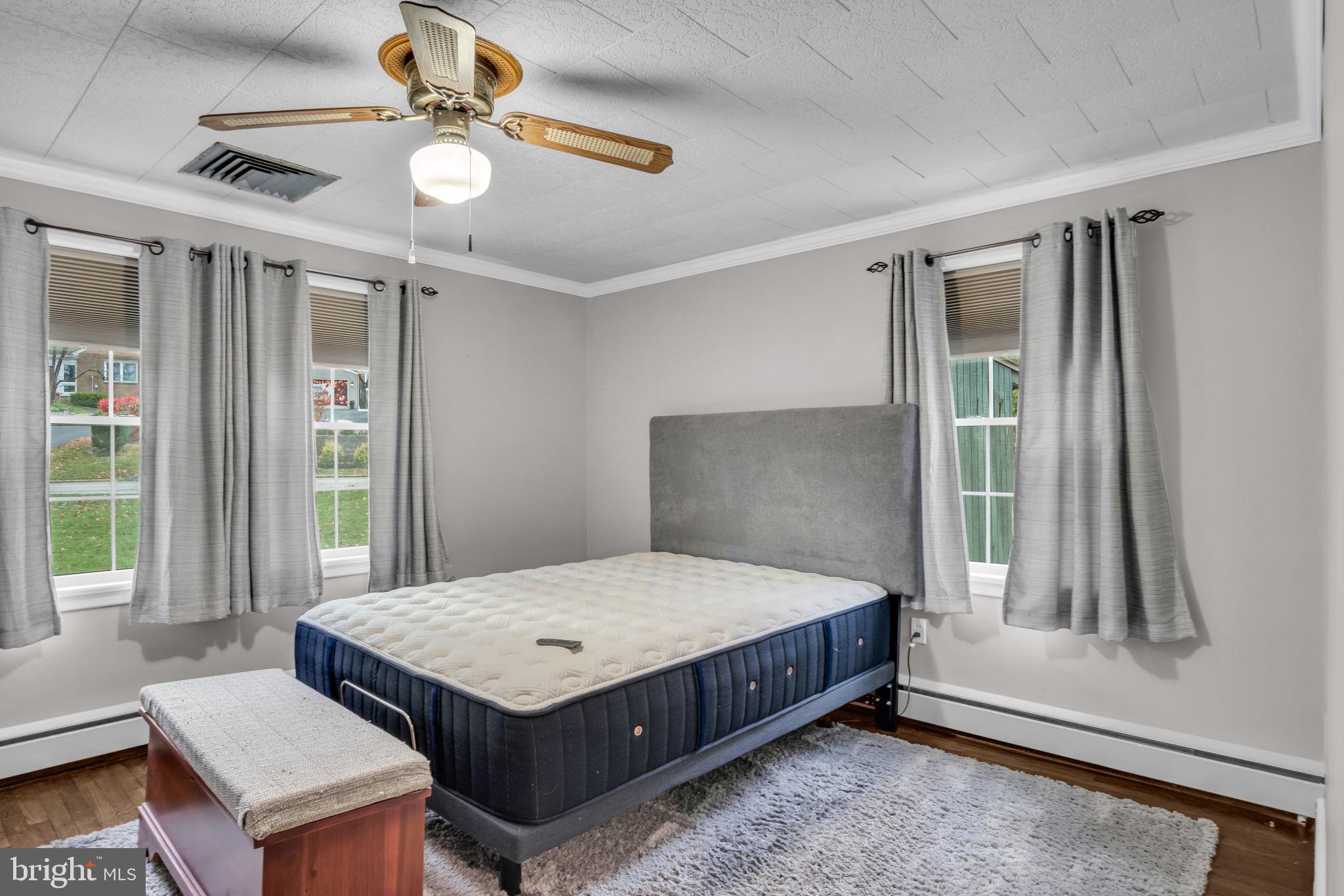 NEW CUMBERLAND - Residential