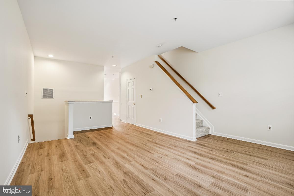 OWINGS MILLS - Residential