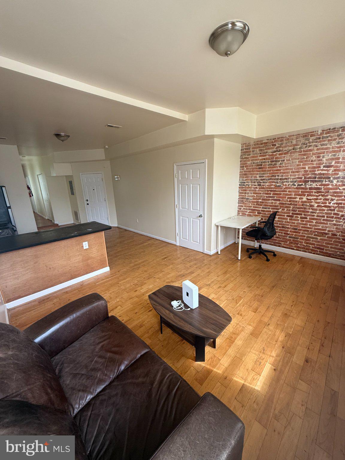 1030 HOLLINS STREET 2FL