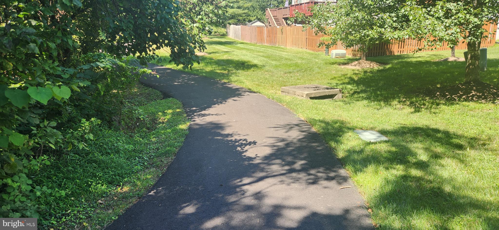 SUMMIT CREEK - Residential