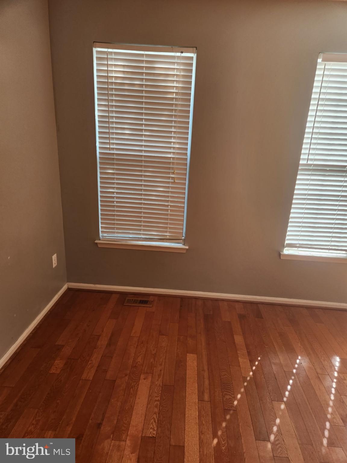 SUMMIT CREEK - Residential