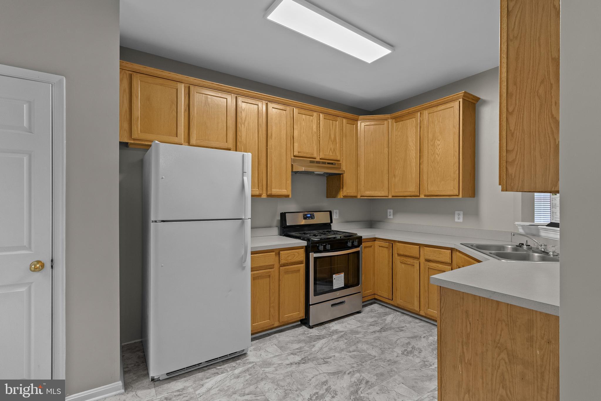 SUMMIT CREEK - Residential