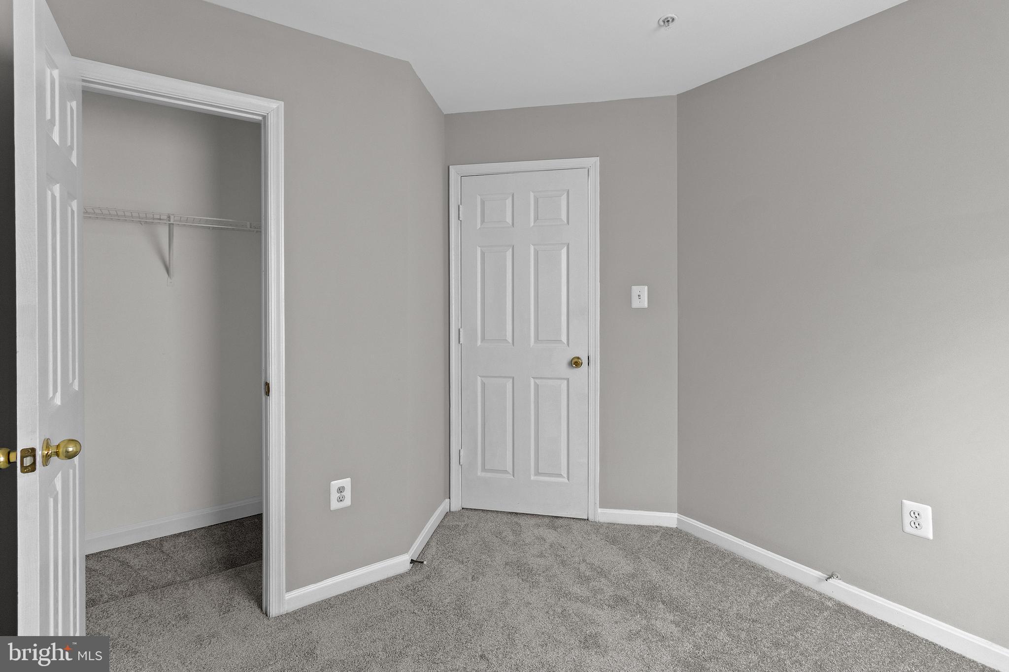 SUMMIT CREEK - Residential