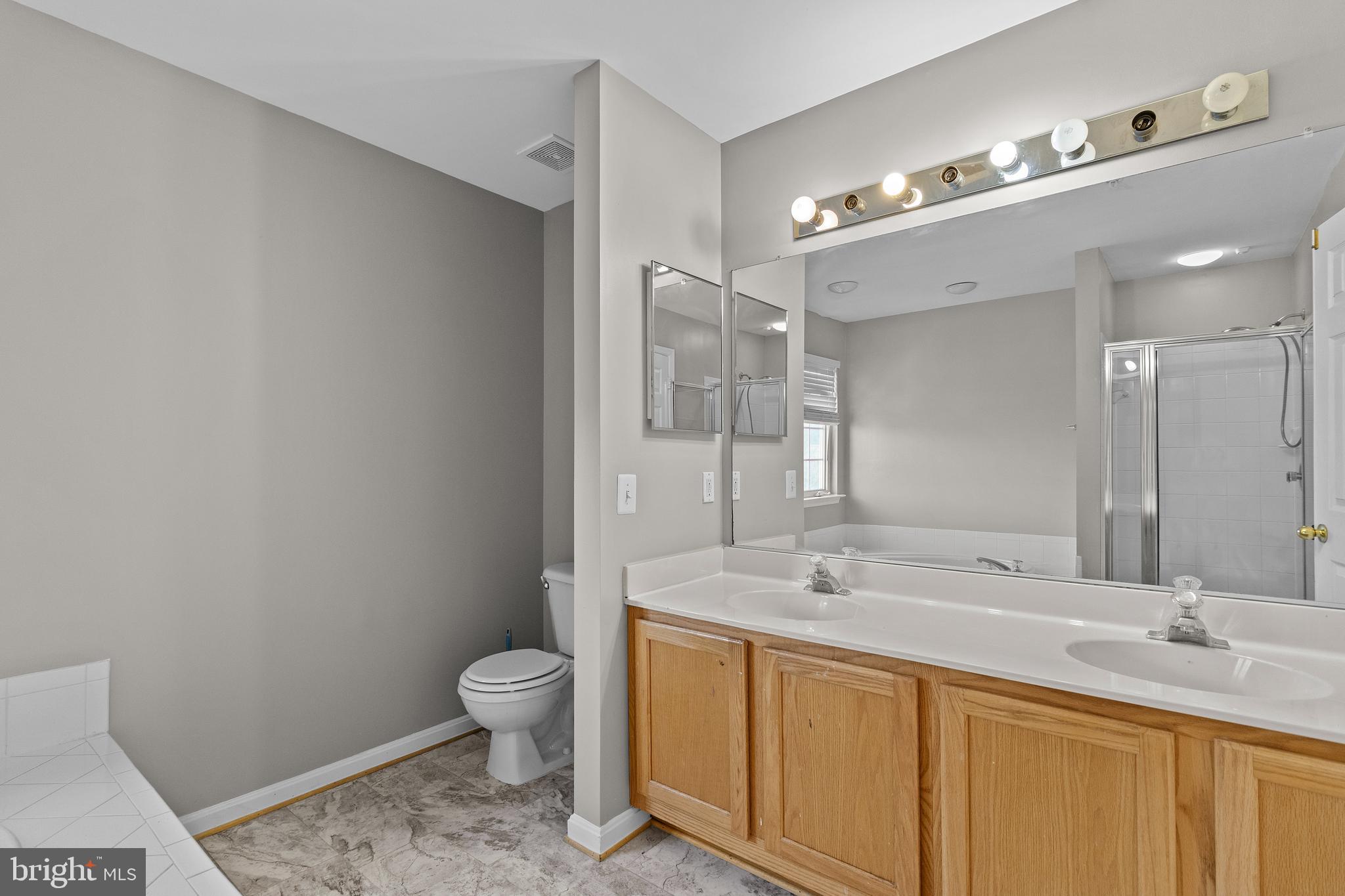 SUMMIT CREEK - Residential