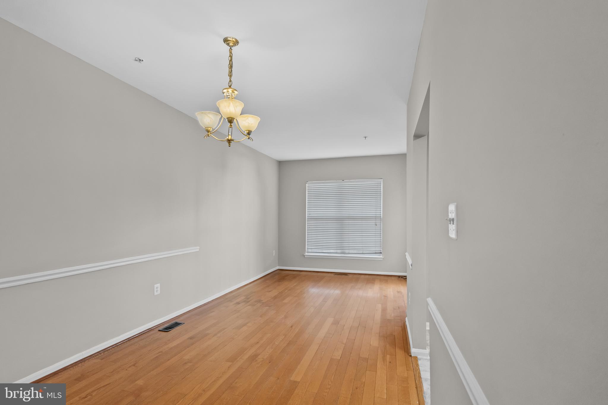 SUMMIT CREEK - Residential