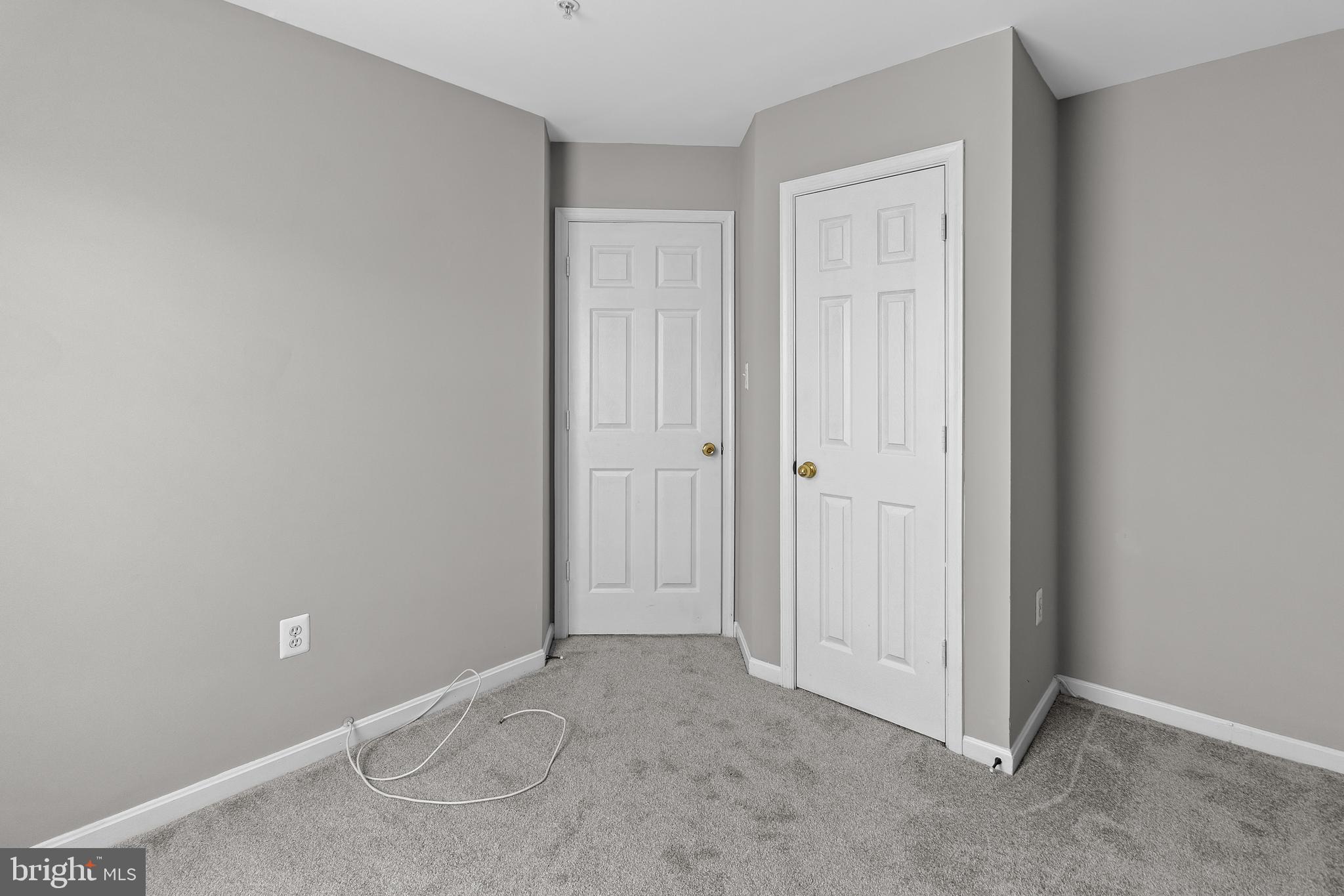 SUMMIT CREEK - Residential