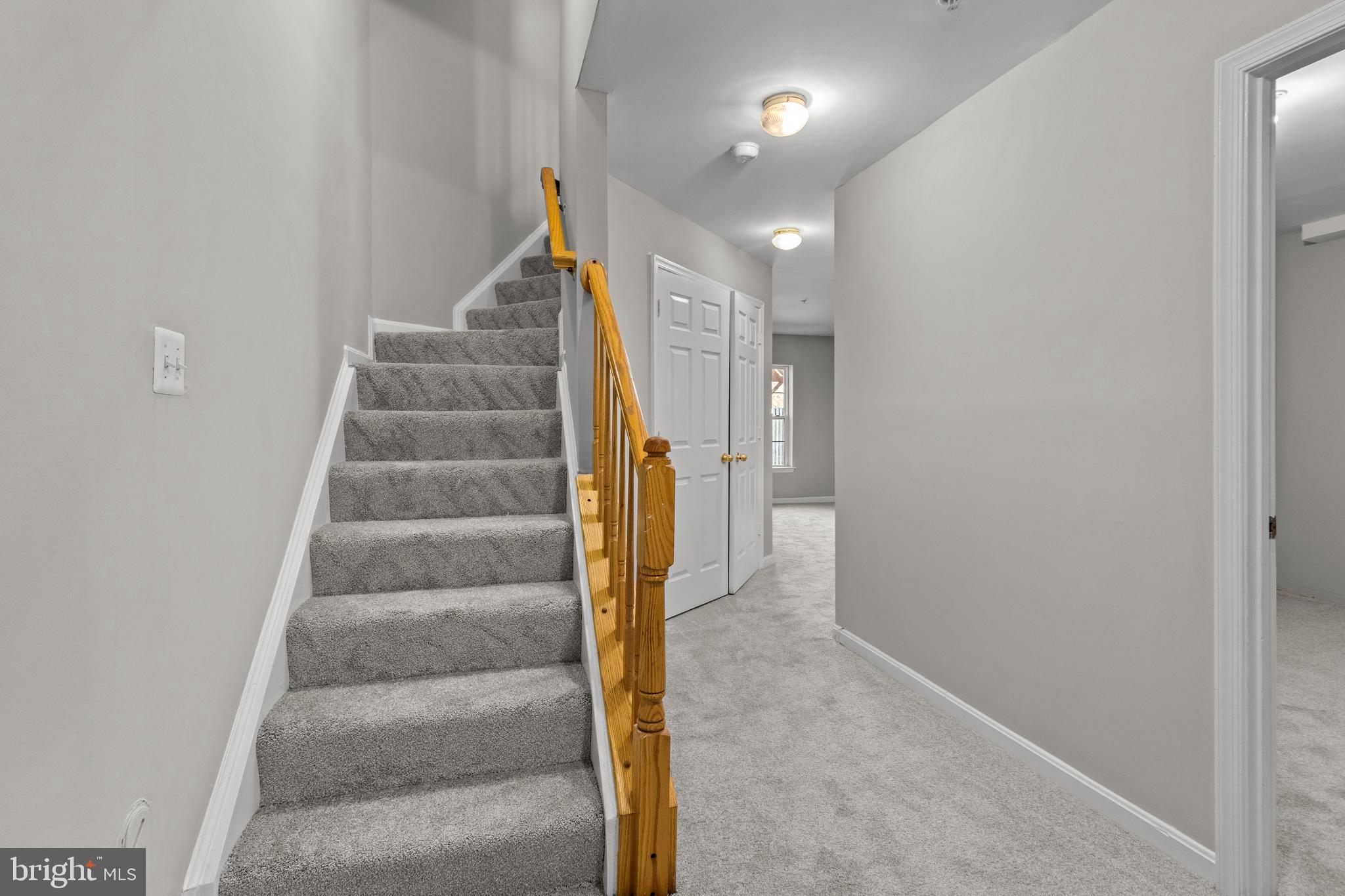 SUMMIT CREEK - Residential