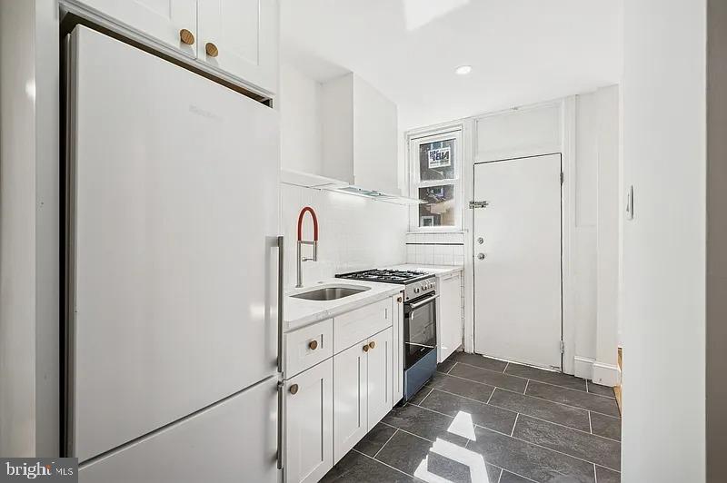 LUDLOW - Residential Lease