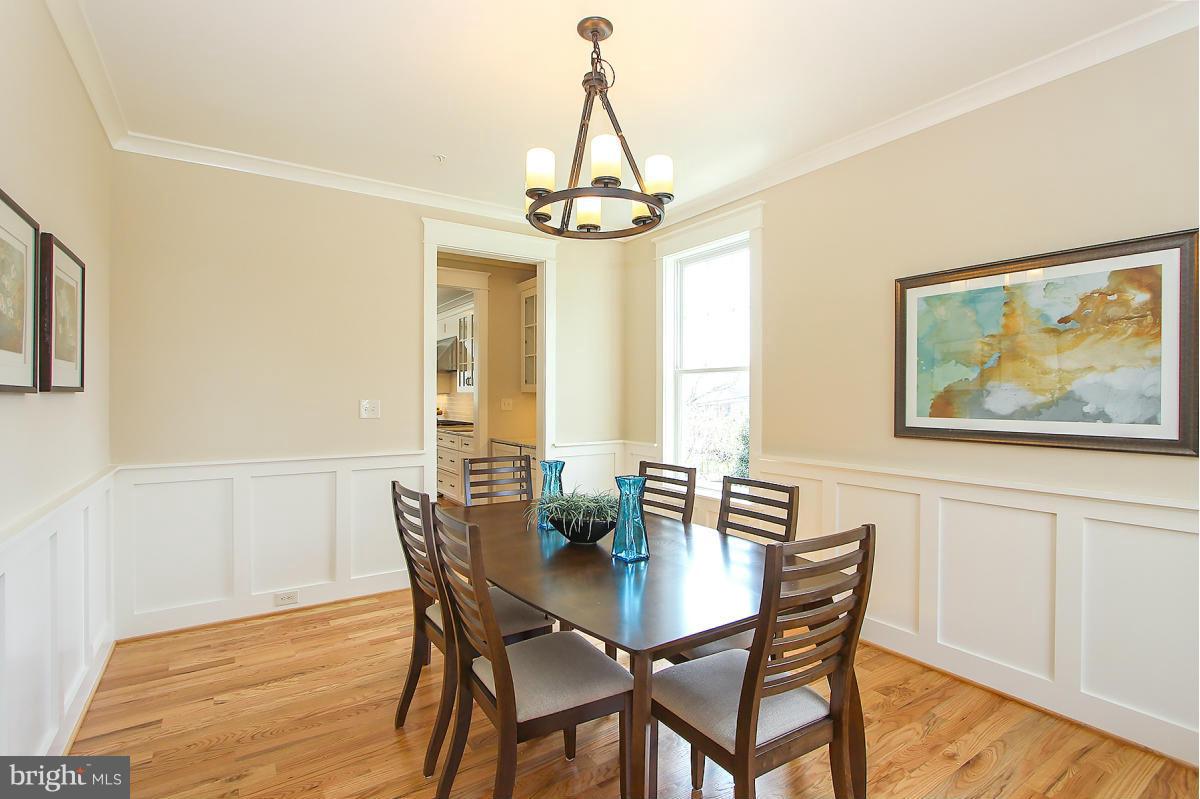 AYRLAWN - Residential