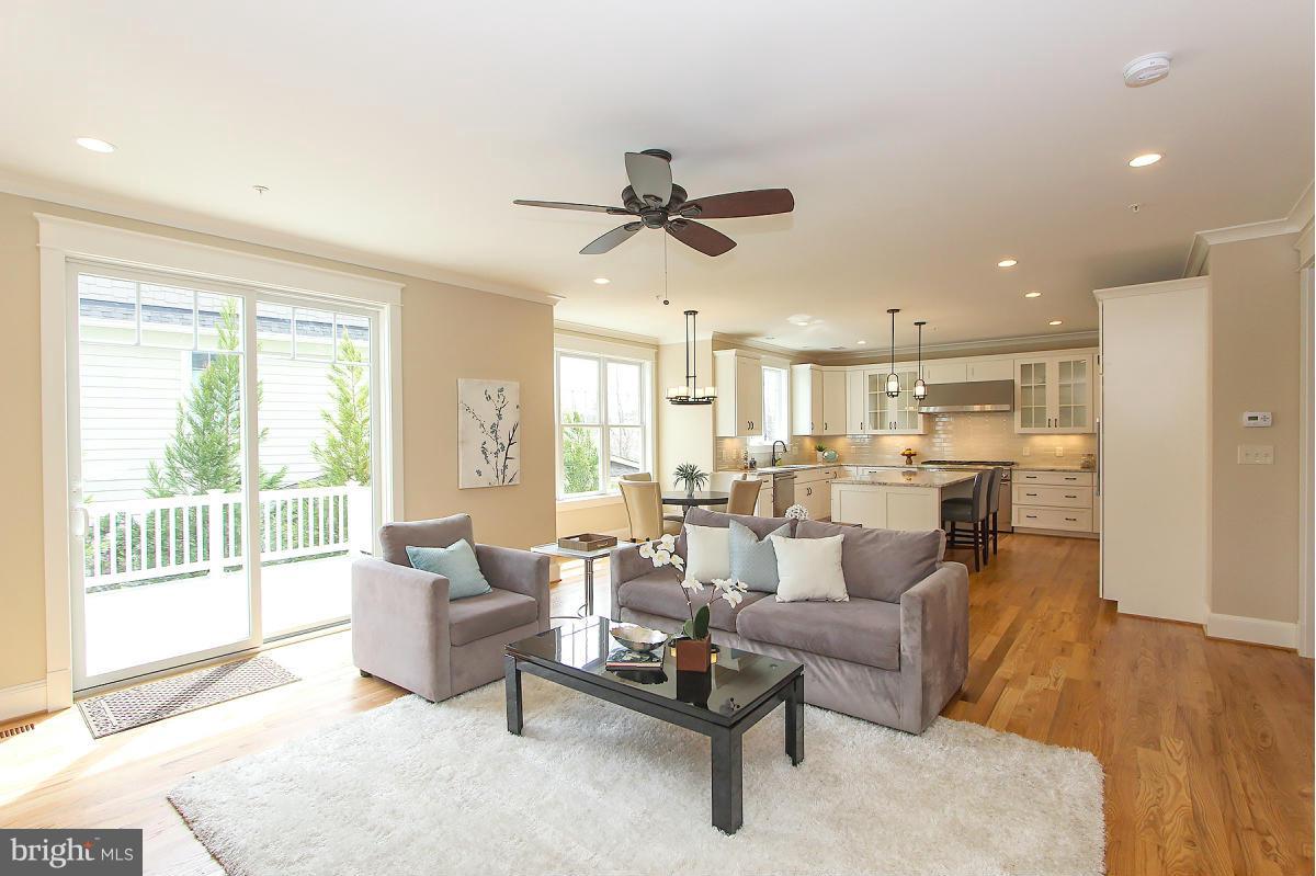 AYRLAWN - Residential