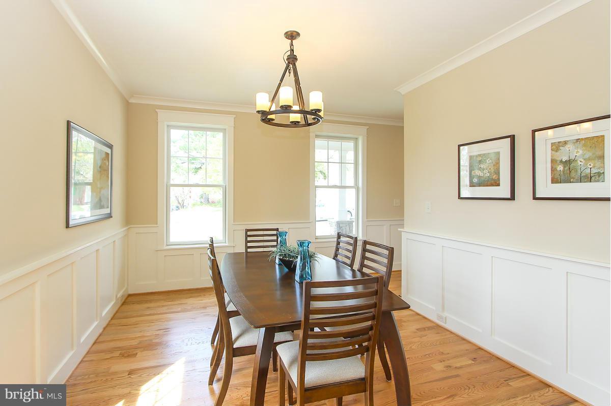 AYRLAWN - Residential