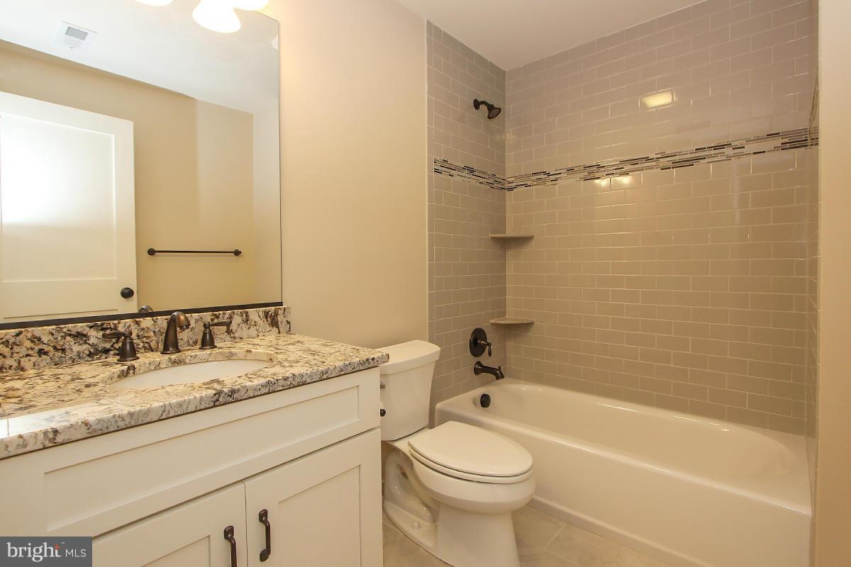 AYRLAWN - Residential