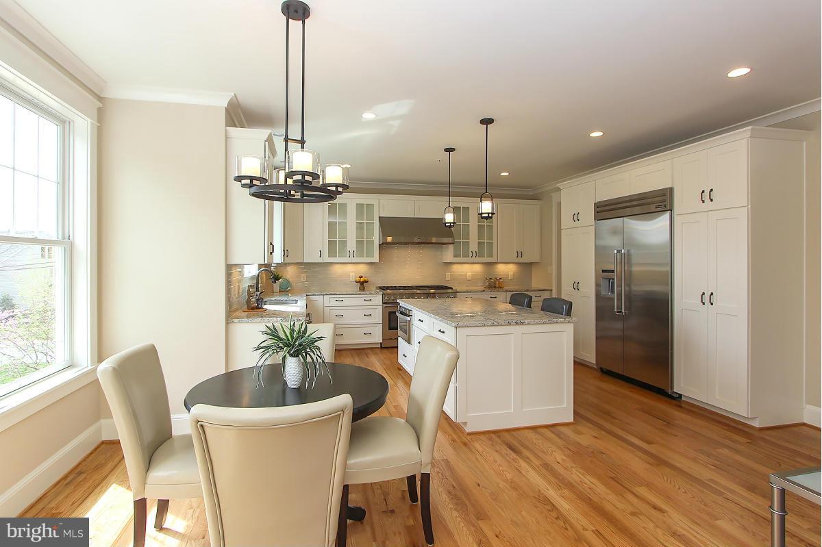 AYRLAWN - Residential