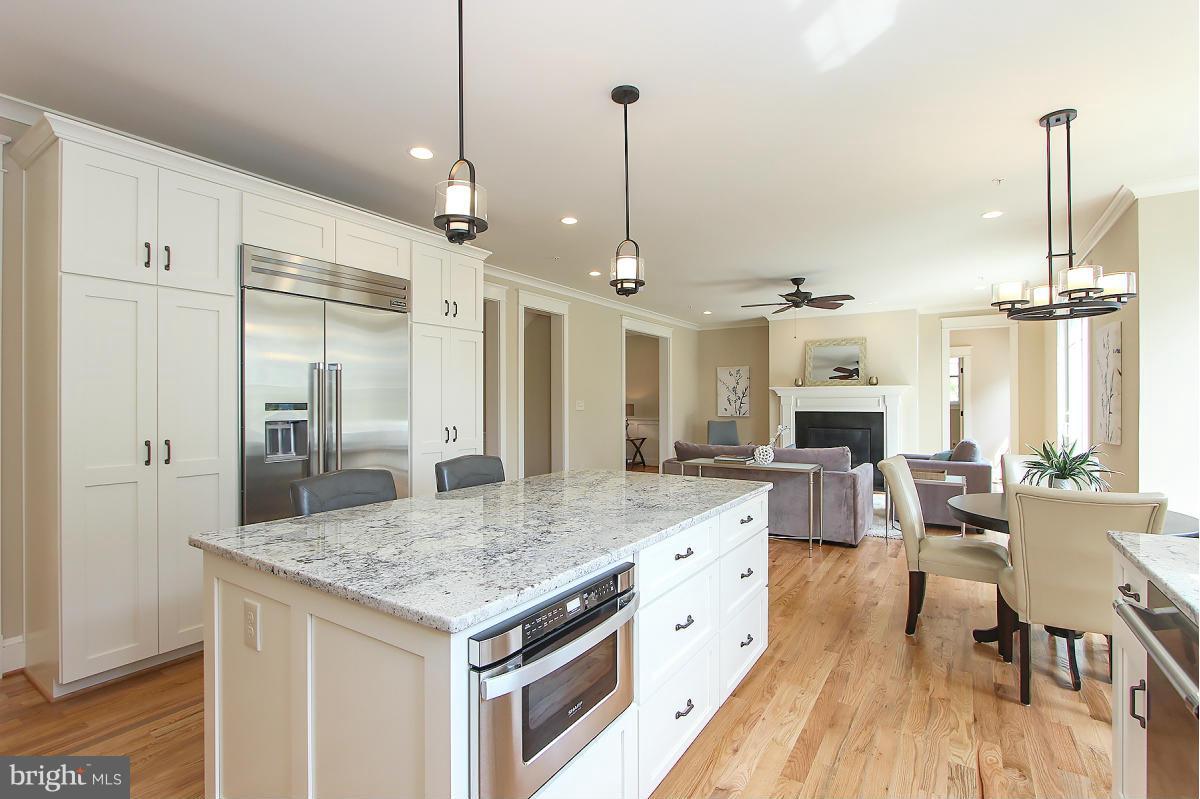 AYRLAWN - Residential