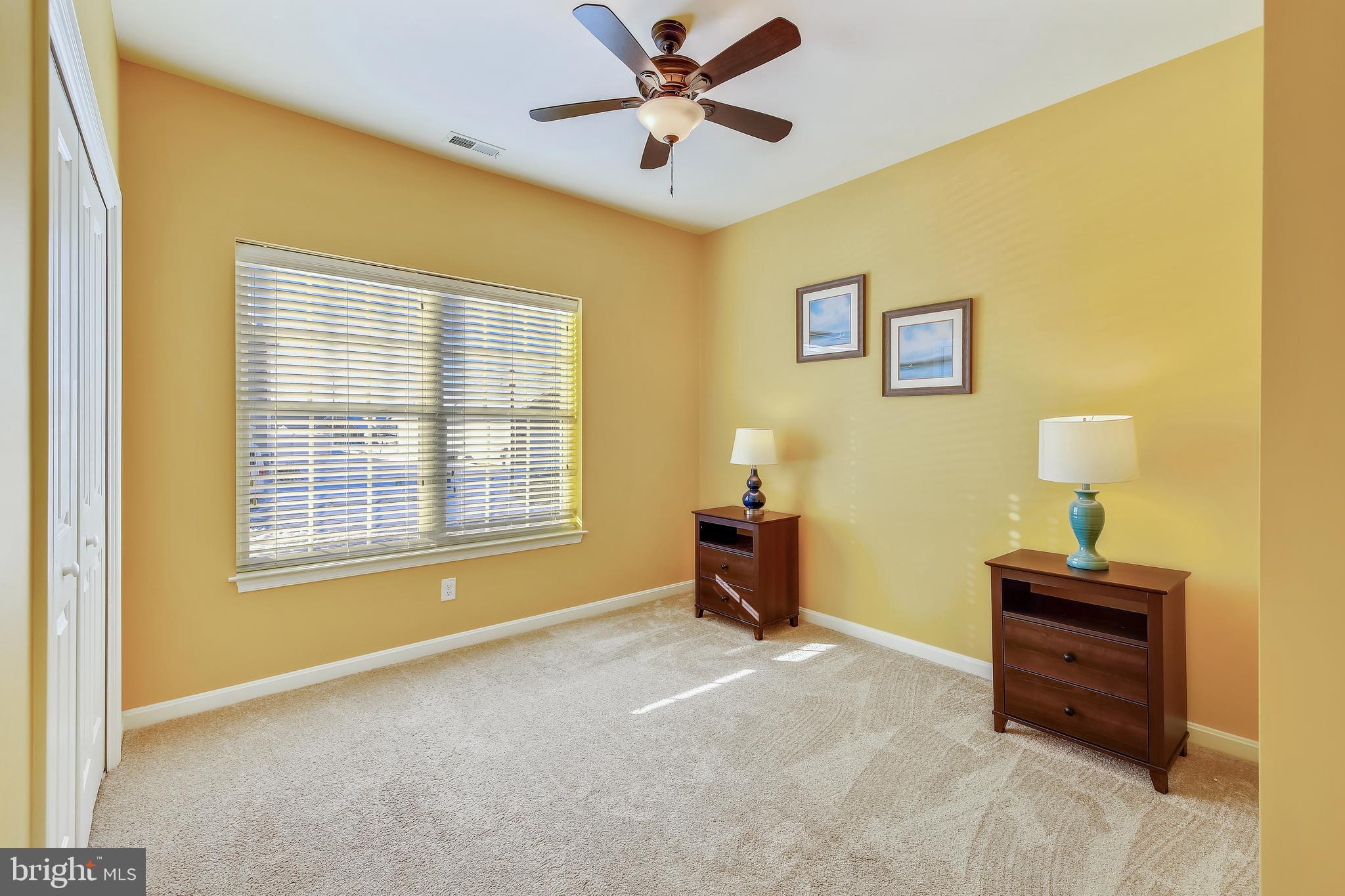 HUNTER'S CREST - Residential