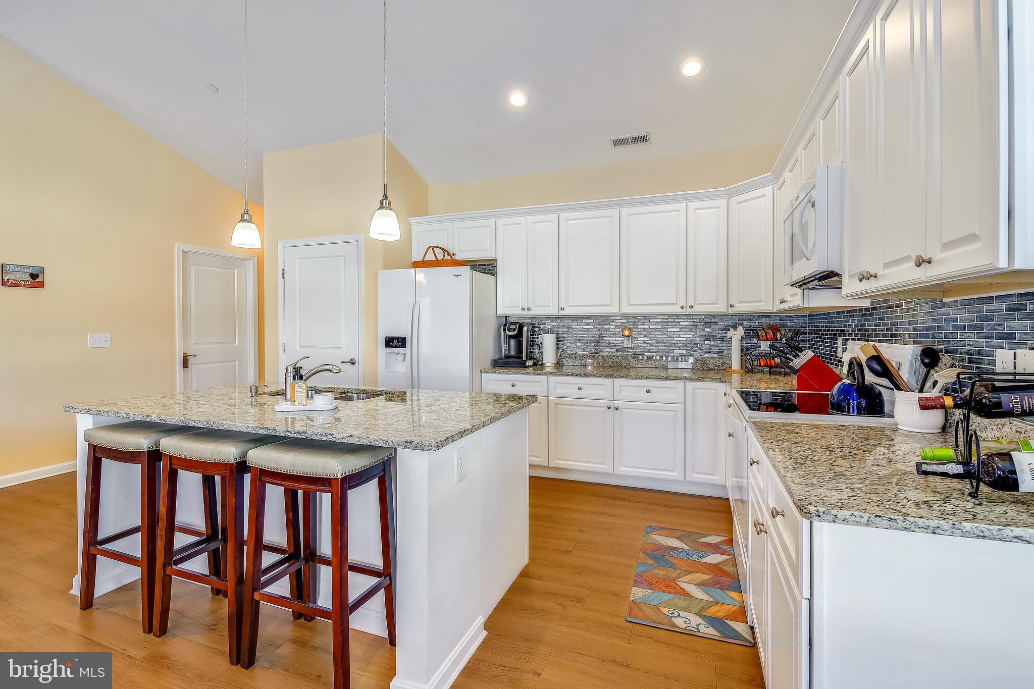 HUNTER'S CREST - Residential