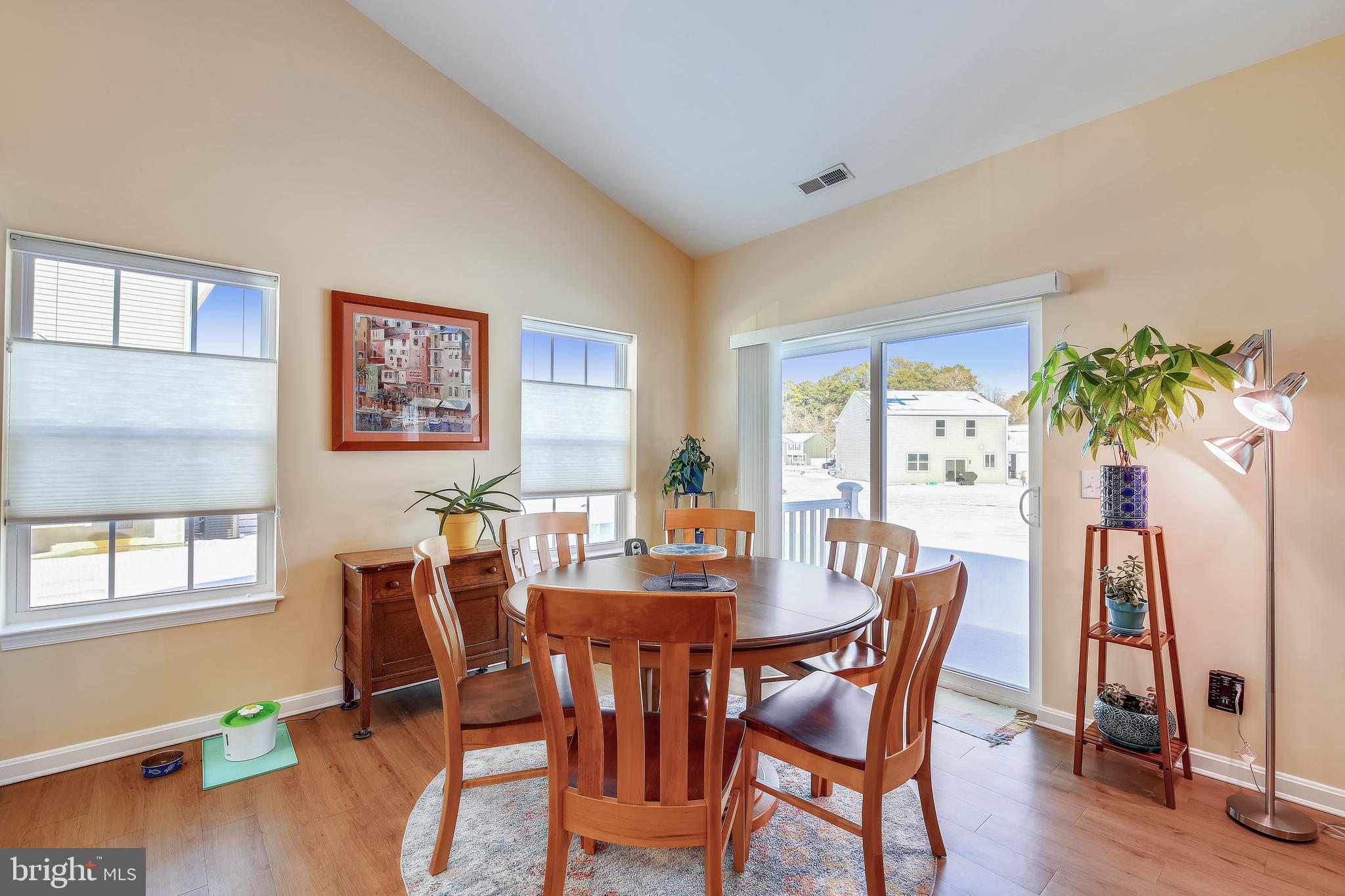 HUNTER'S CREST - Residential