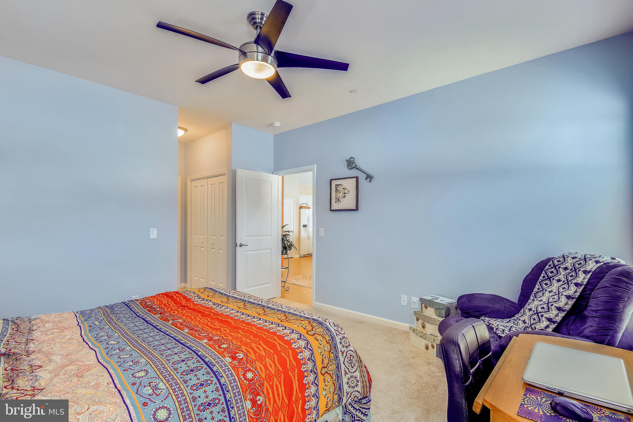 HUNTER'S CREST - Residential