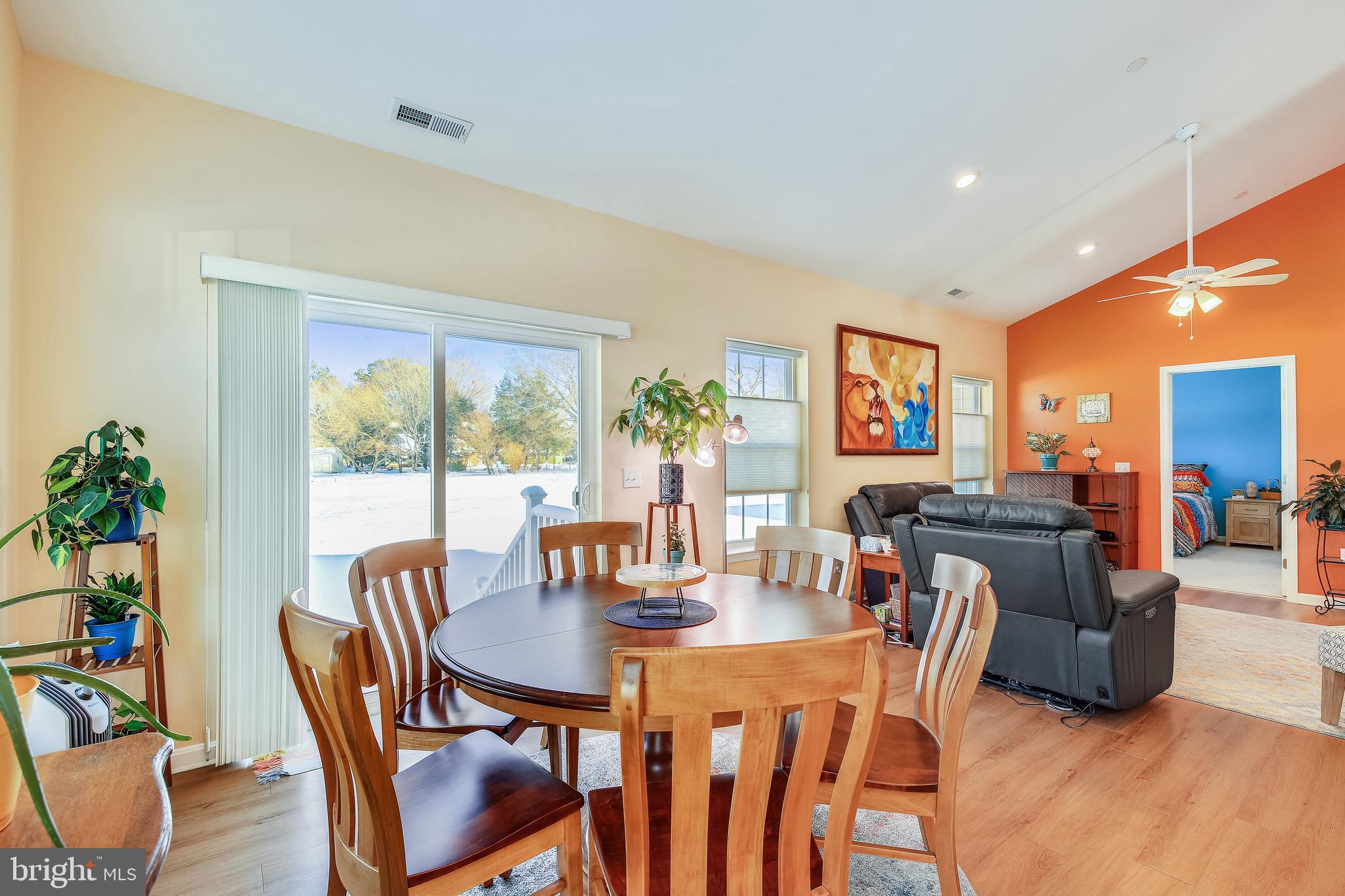 HUNTER'S CREST - Residential