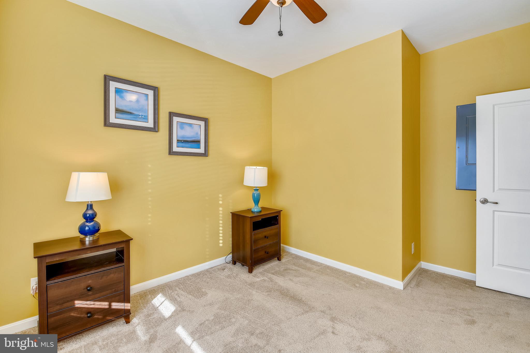 HUNTER'S CREST - Residential