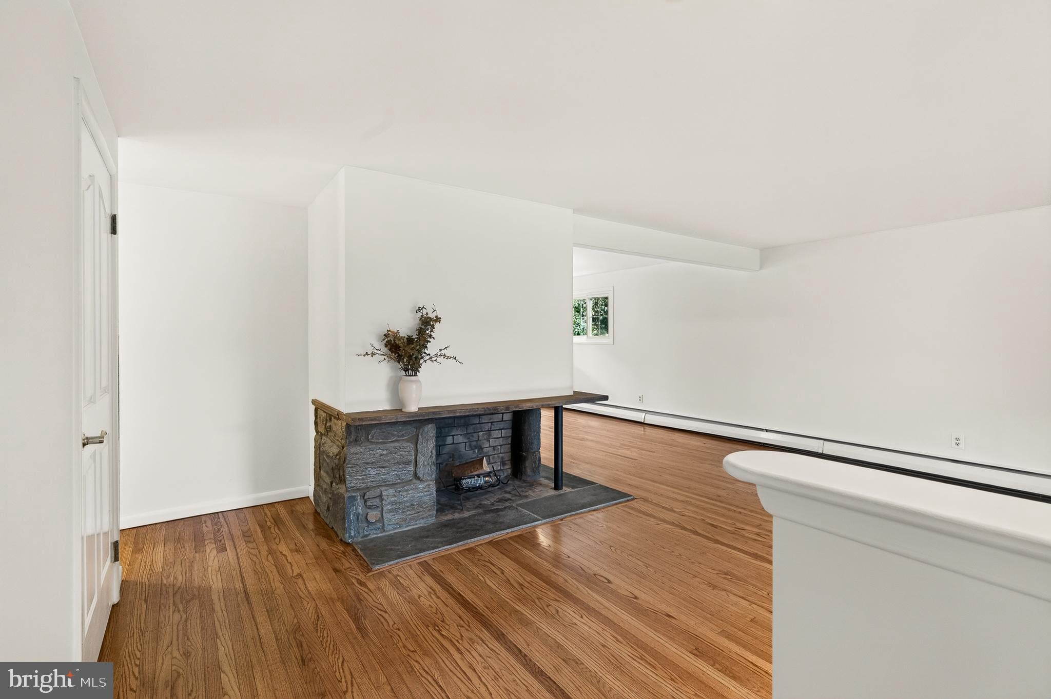 905 RIDLEY CREEK DRIVE