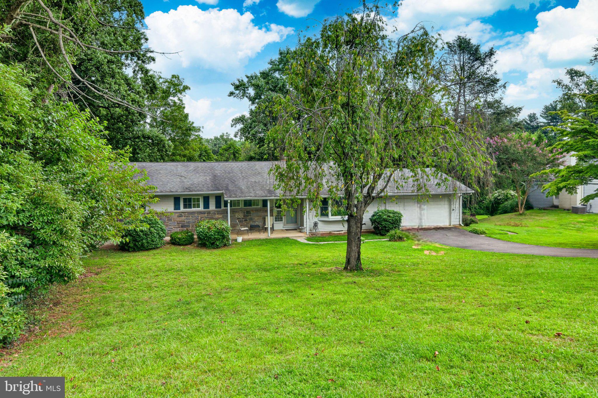 905 RIDLEY CREEK DRIVE