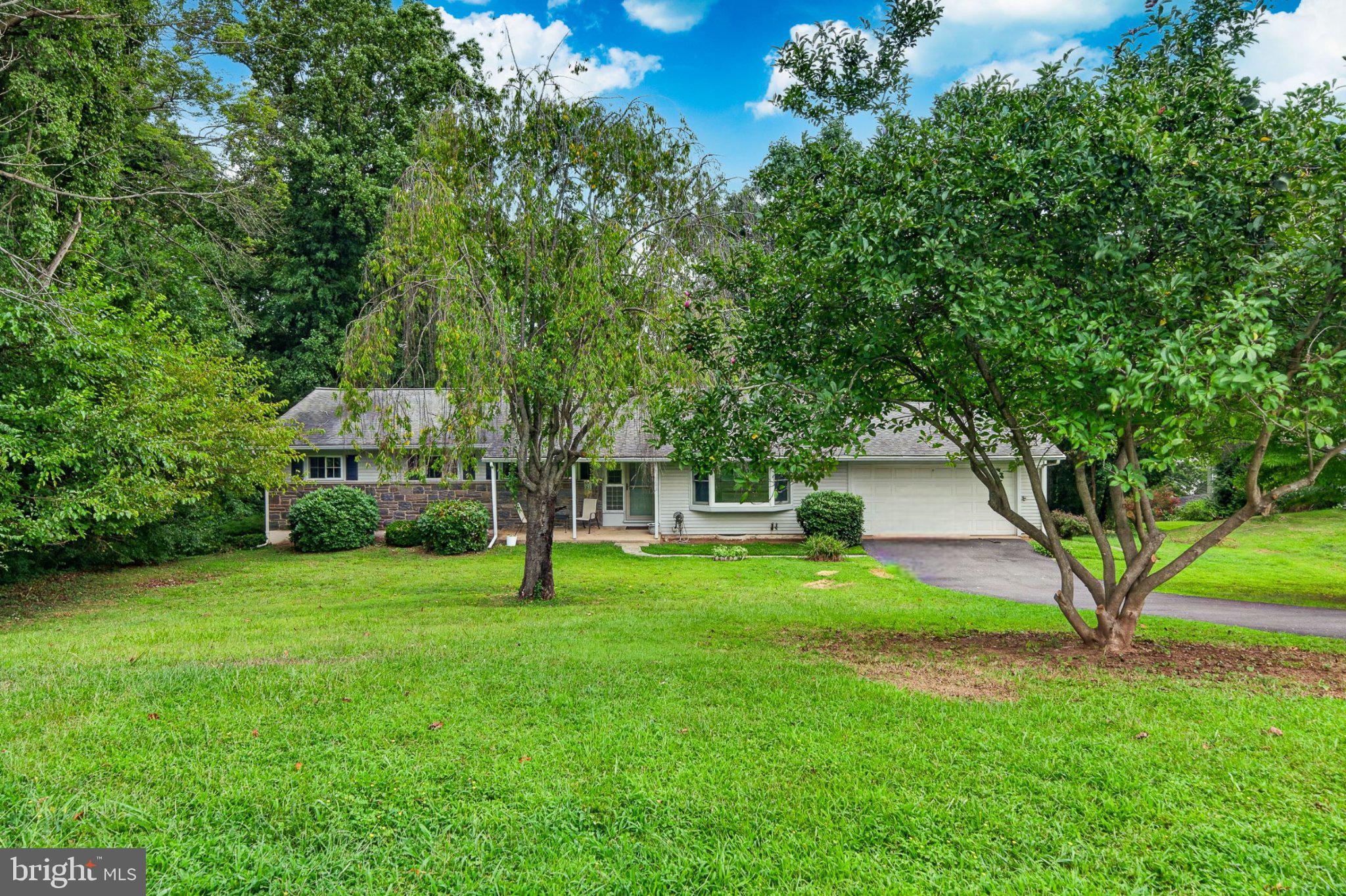 905 RIDLEY CREEK DRIVE