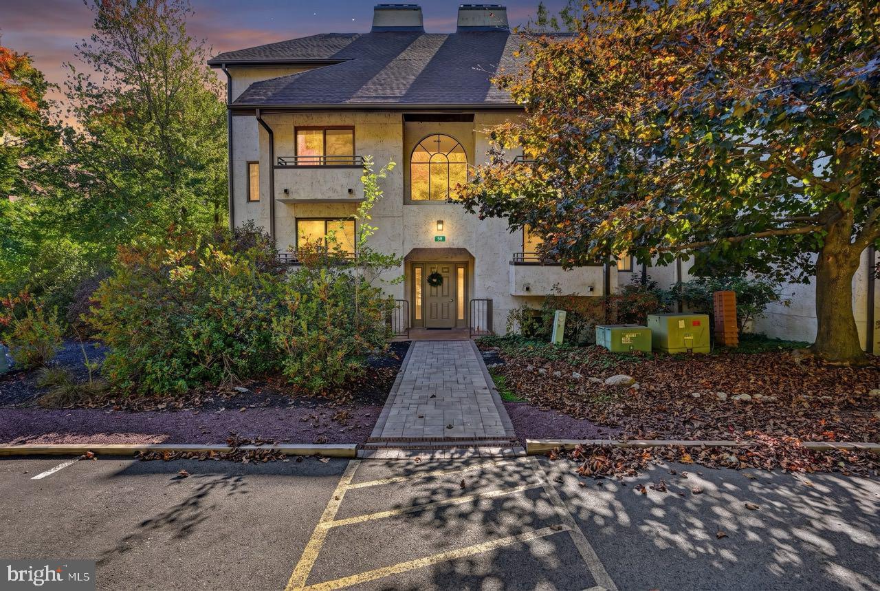 59 MIDLAKE DRIVE 101