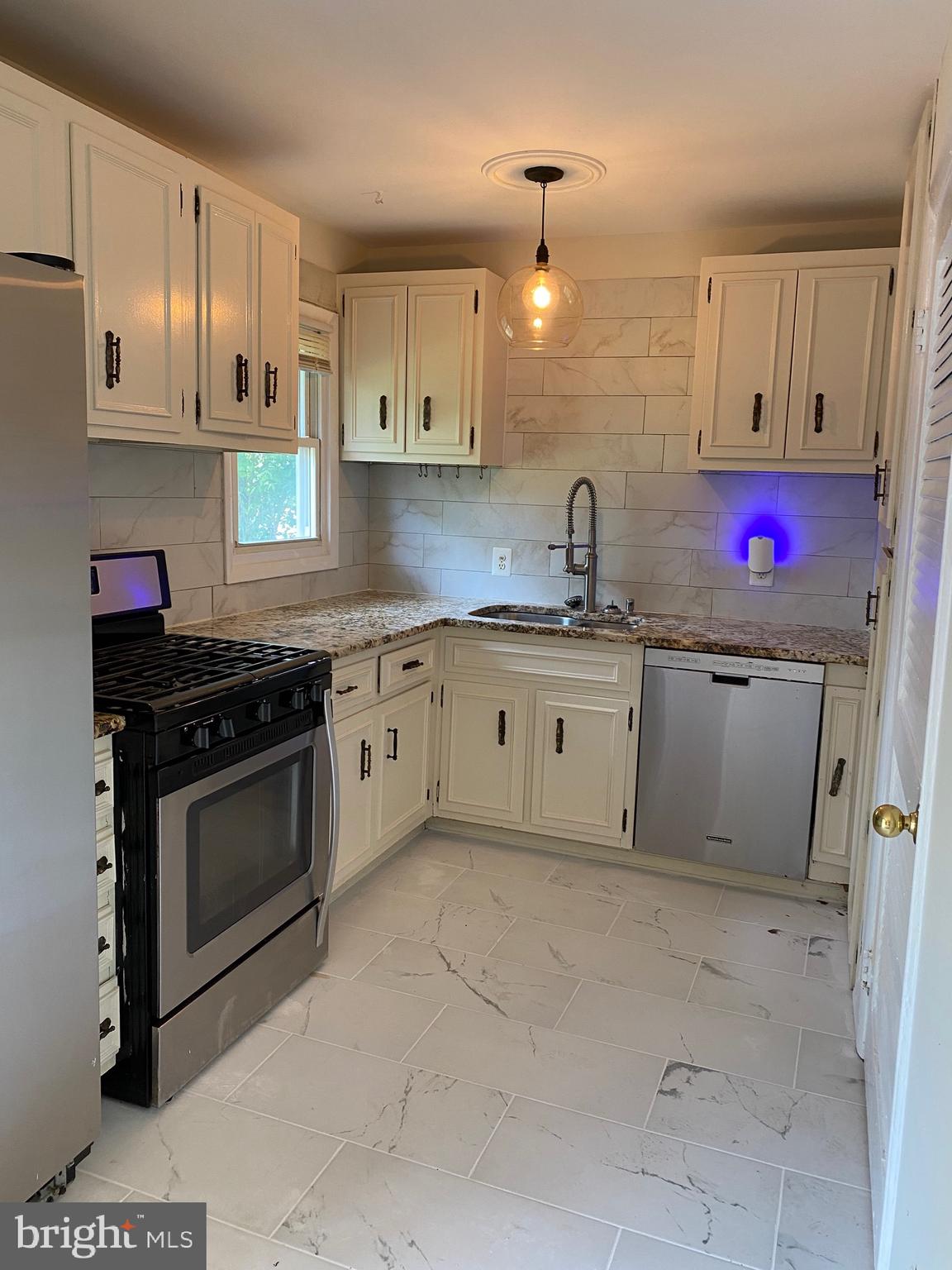 DALE CITY - Residential