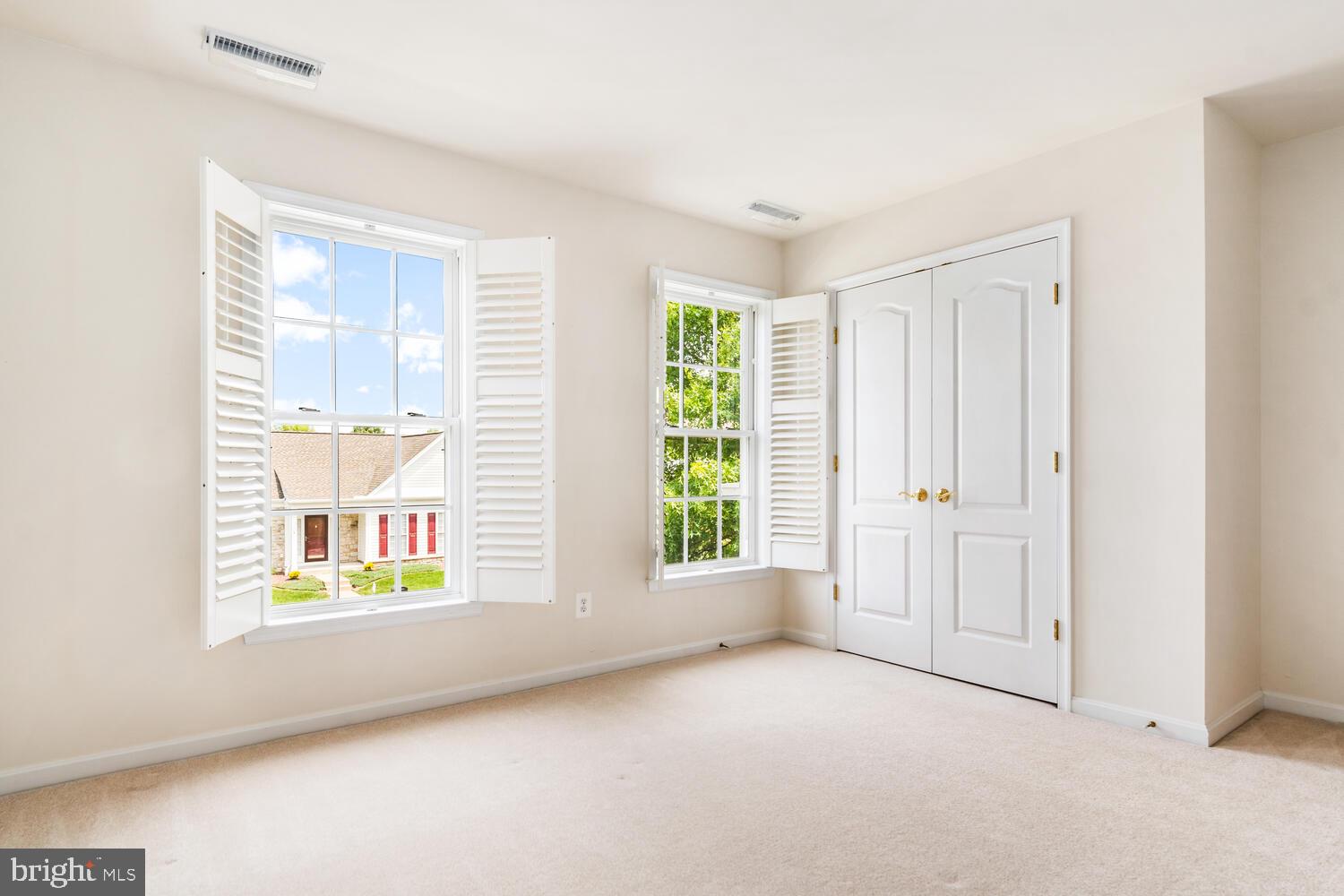 EASTON CLUB EAST - Residential