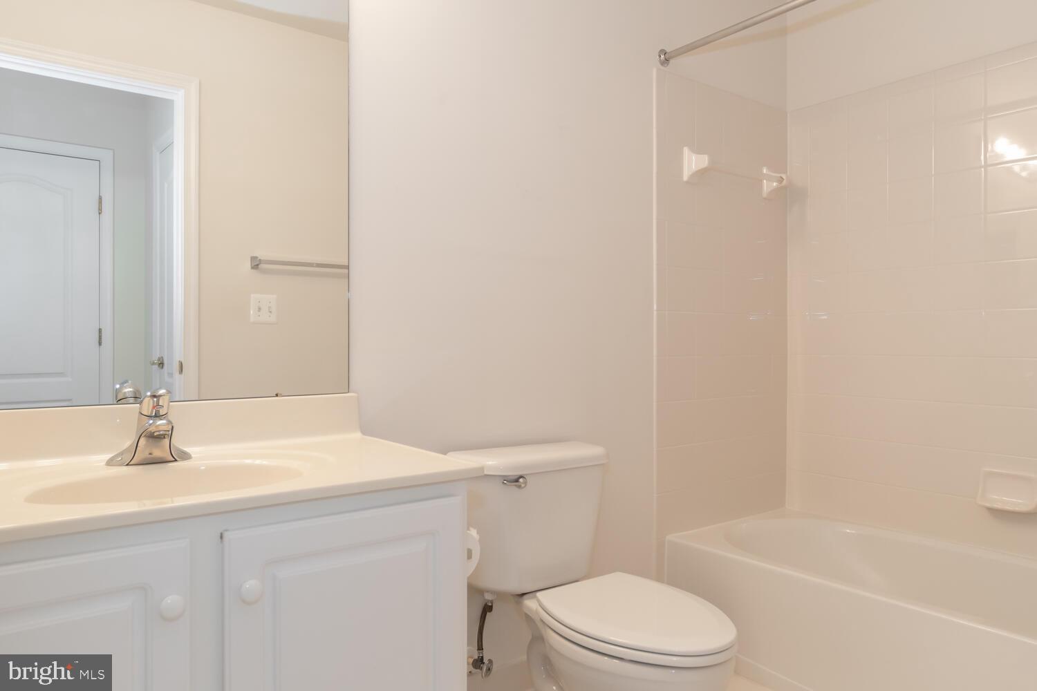 EASTON CLUB EAST - Residential