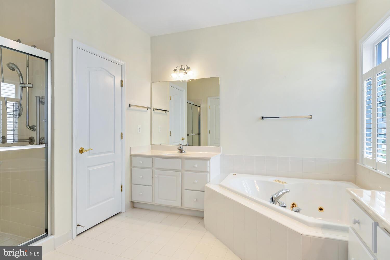 EASTON CLUB EAST - Residential