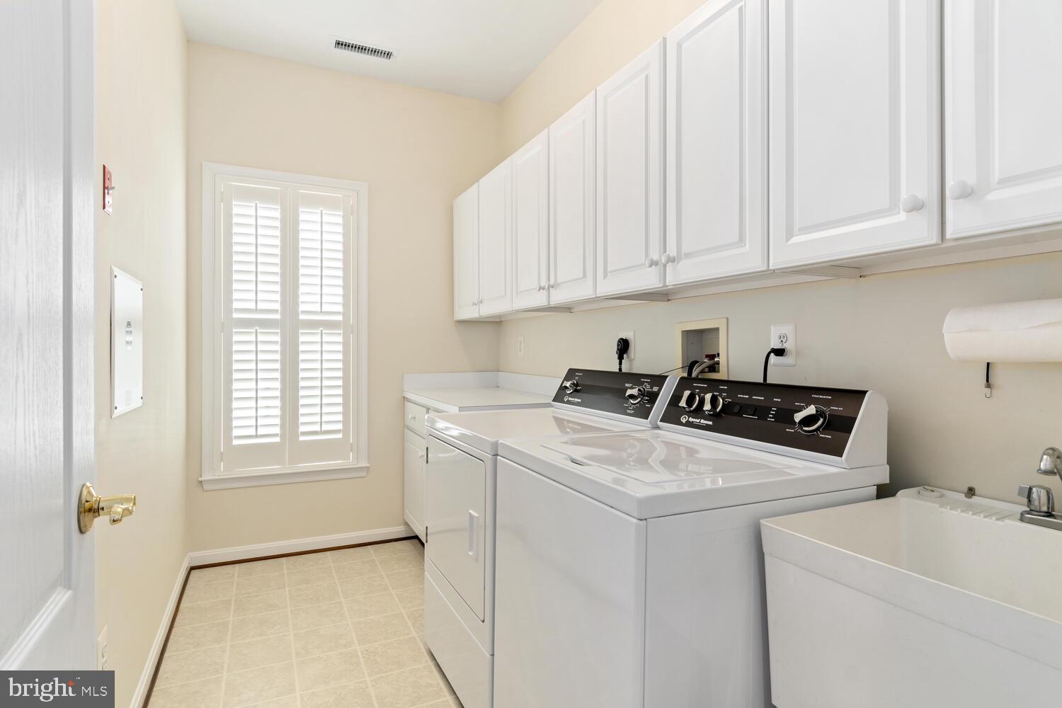 EASTON CLUB EAST - Residential