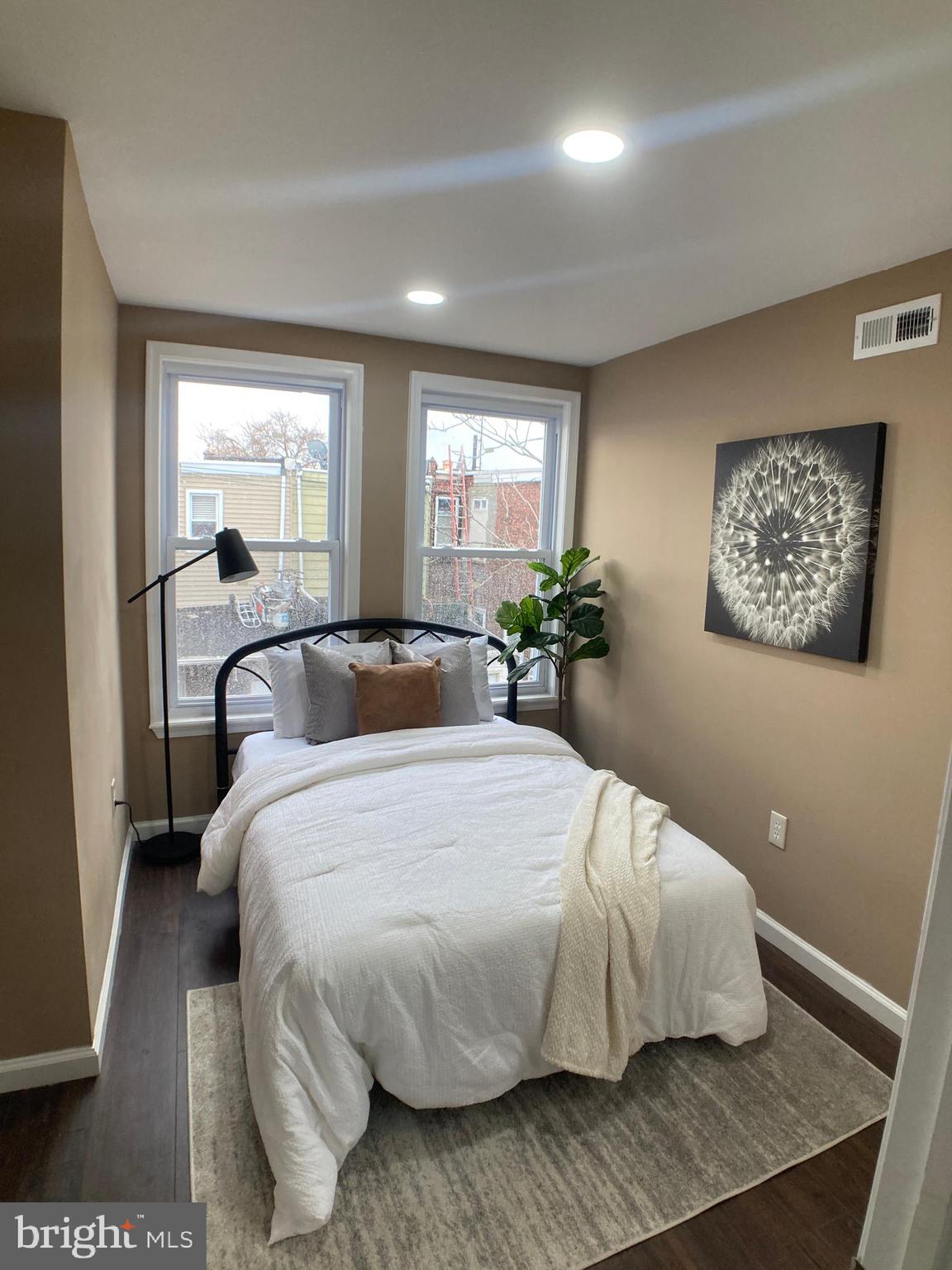 PORT RICHMOND - Residential