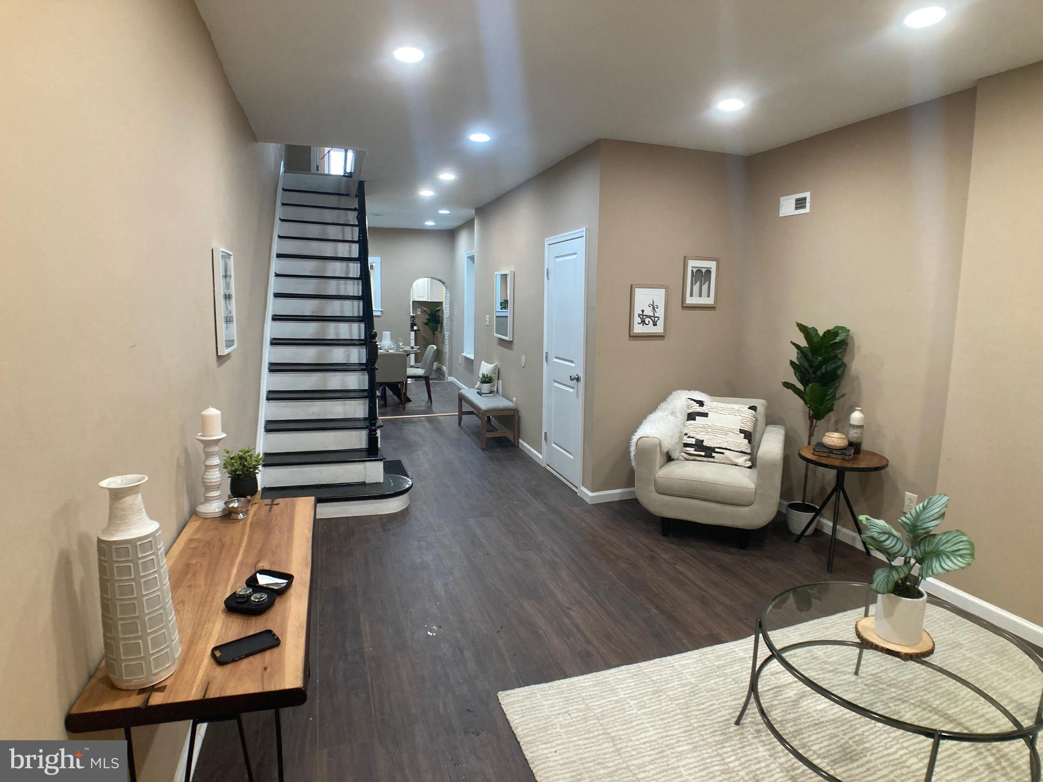 PORT RICHMOND - Residential