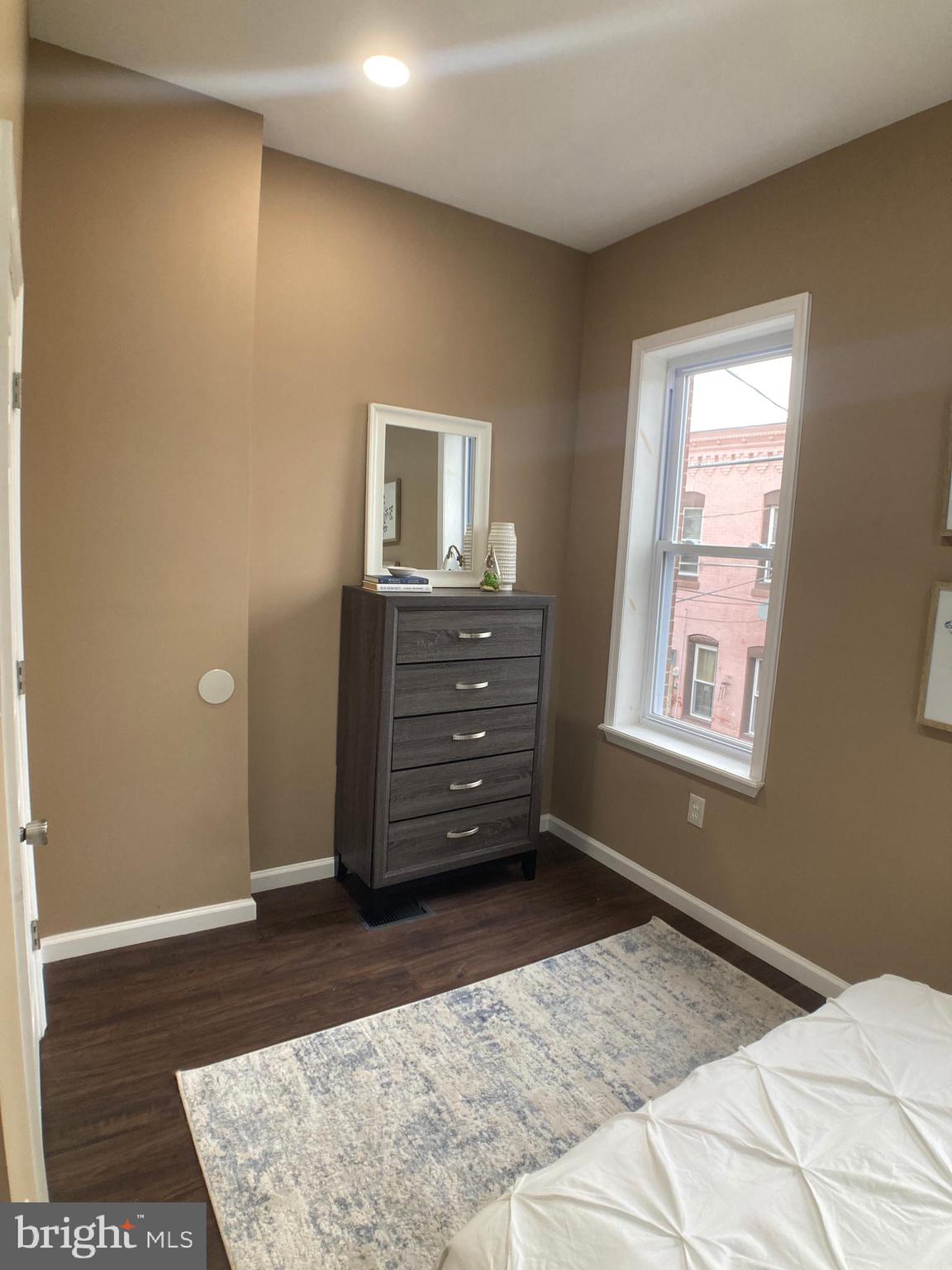 PORT RICHMOND - Residential