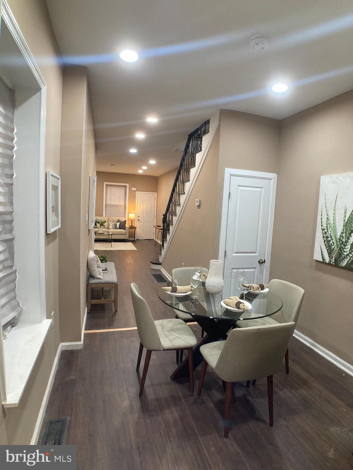 PORT RICHMOND - Residential