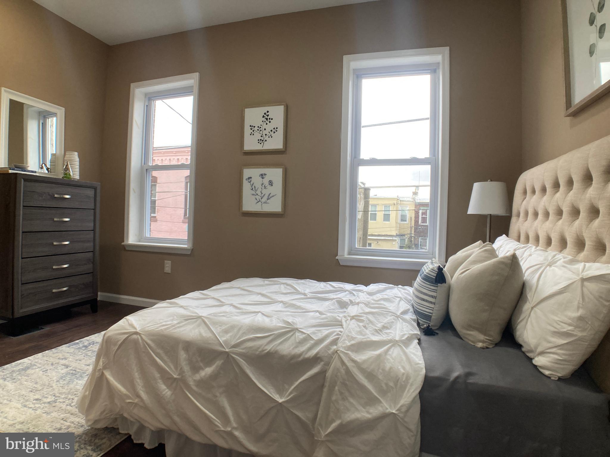 PORT RICHMOND - Residential